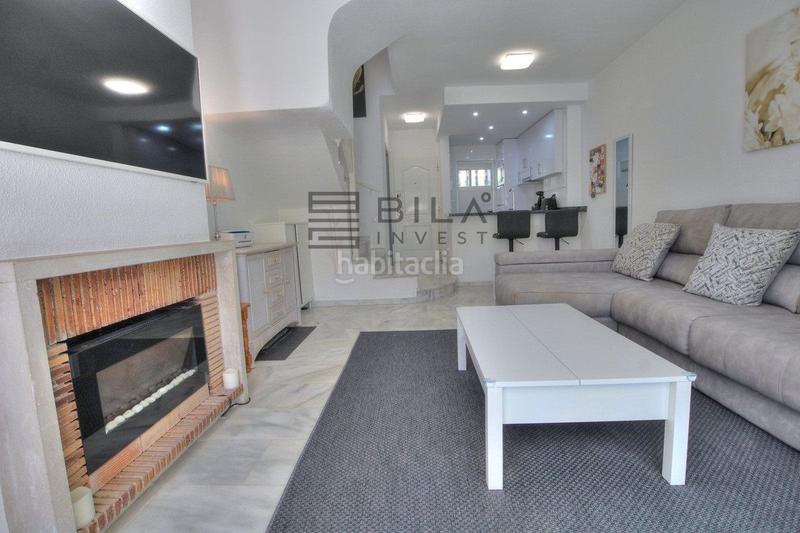 Foto 6f9144b7-be9d-4b9f-8f26-344afe2db310. Dúplex  en venta en urb. albamar, calahonda, costa en Mijas