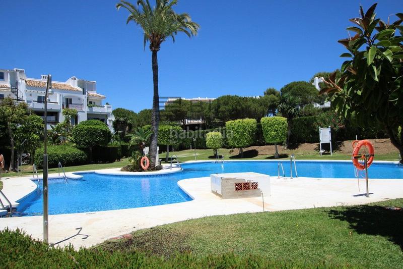 Foto 912b68de-bce5-43b5-9d41-9c5408466989. Dúplex  en venta en urb. albamar, calahonda, costa en Mijas