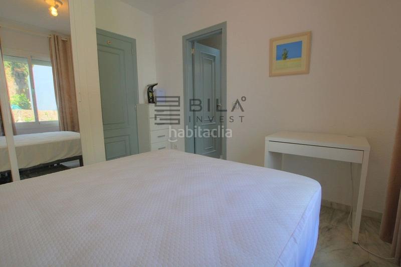 Foto c7f66a13-0d1b-4759-a98b-43db969ea413. Dúplex  en venta en urb. albamar, calahonda, costa en Mijas