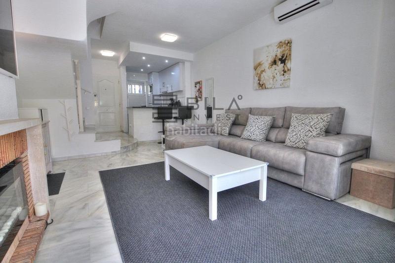 Foto e991cc08-b380-427f-9ddc-21aefa1cb73a. Dúplex  en venta en urb. albamar, calahonda, costa en Mijas
