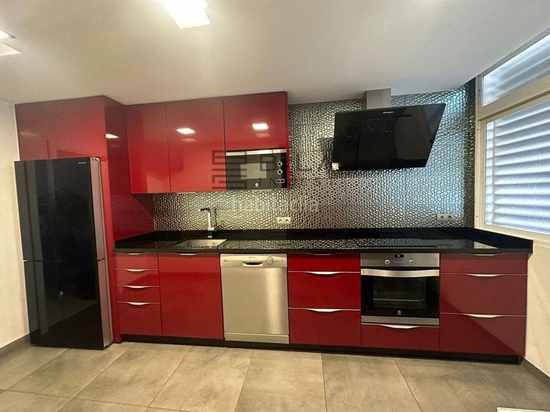 Foto d38aef97-d2a1-407e-9728-00830344575d. Piso  en venta en edificio granada, nueva andalucía, en Marbella