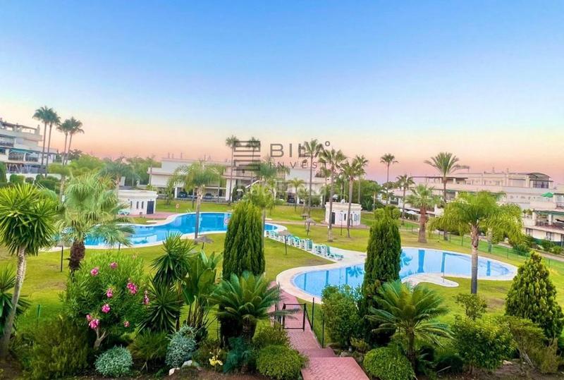 Foto f6047194-a39d-4761-96d1-5cbb13133589. Piso  en venta en urb. lorcrimar, nueva andalucía, en Marbella