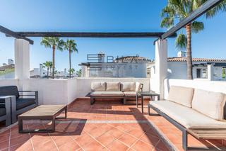 Àtic  Arriate. Ático en venta en urb. los naranjos, nueva andalucía, marbella