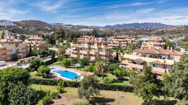 Foto 5feb6dac-5bc1-48bf-ad94-927a3fdc94d3. Appartamento con parcheggio piscina in la cala Mijas Mijas