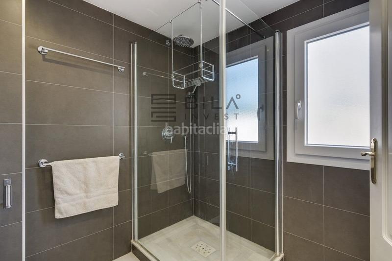 Foto 03353cd2-7a9f-4076-95d7-0989120ef6e0. Dachwohnung mit pool in Nueva Andalucía centro Marbella