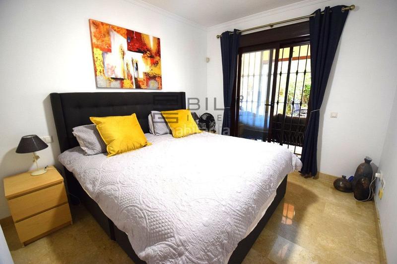 Foto c4a96674-3c8f-4d86-980f-2850db530336. Etagenwohnung mit parking pool in la cala Mijas Mijas