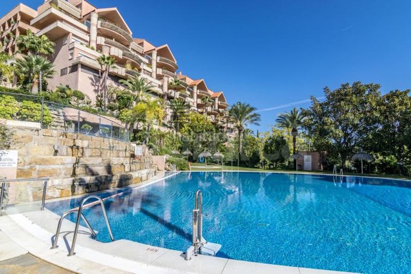 Foto 4b760ca9-1c03-49b0-b435-083a50ee5b48. Appartamento con parcheggio piscina in Las Brisas Marbella