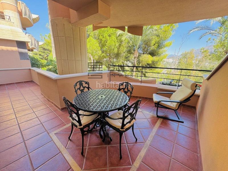 Foto 6b9ab1fc-4873-496d-92a1-e0e2eec42a85. Appartamento con parcheggio piscina in Las Brisas Marbella