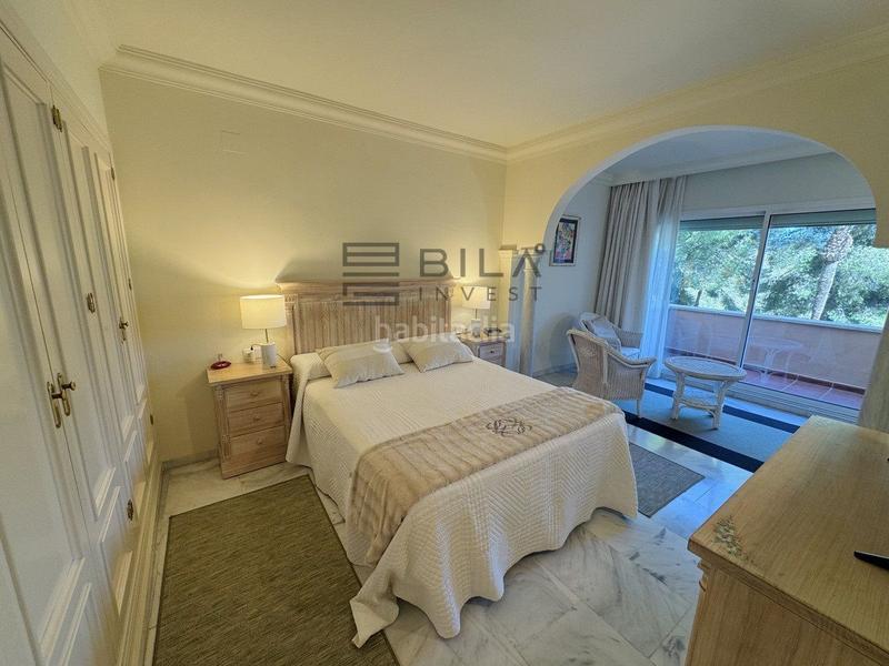 Foto c7100f50-3ecb-40ca-bbb6-5f8e3d14eb7e. Appartamento con parcheggio piscina in Las Brisas Marbella