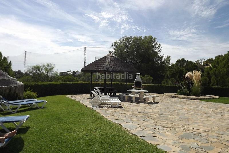 Foto 81b099e4-f579-4876-9a9e-91234cb05881. Flat with parking pool in Calahonda Mijas
