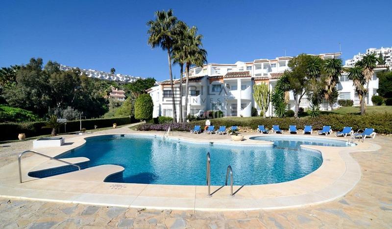 Foto ab908be8-8fb3-47df-9767-21372b210021. Flat with parking pool in Calahonda Mijas