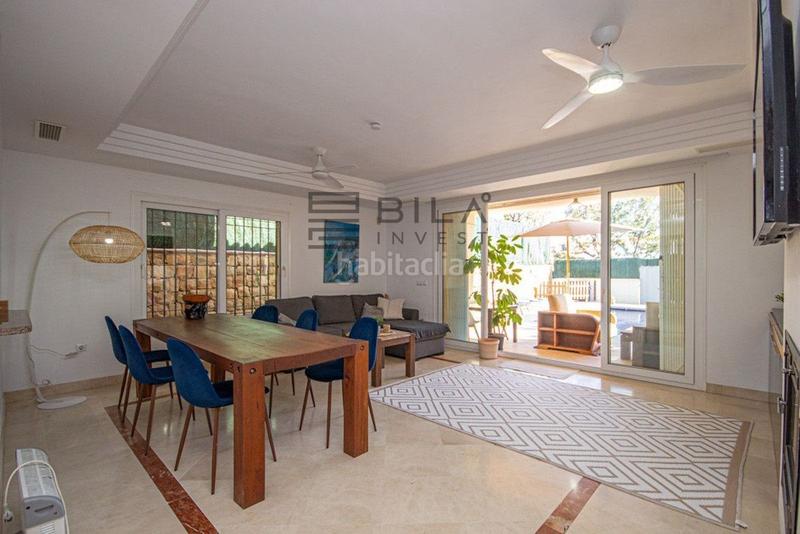 Foto 545c5dff-689b-4c8d-8be9-4c7afcd2a202. Maison jumelée avec piscine dans Riviera del Sol Mijas