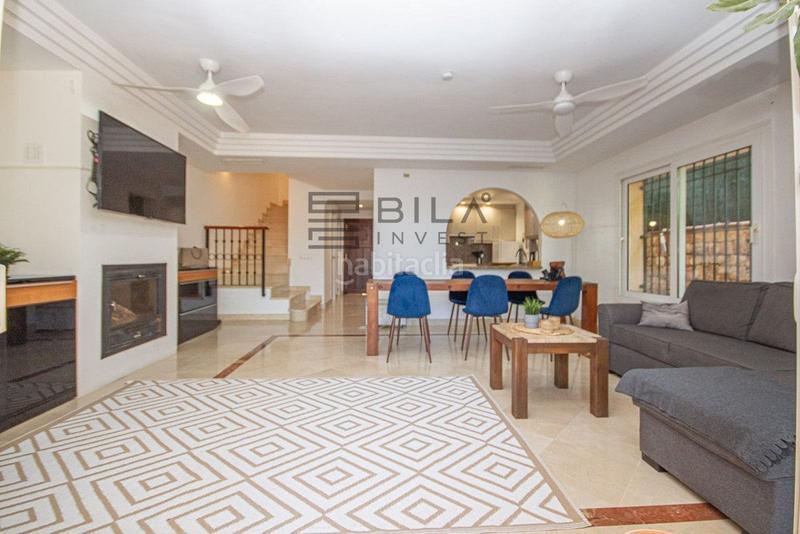 Foto c8a65b0b-ce29-4f94-9f94-32367f65b1da. Maison jumelée avec piscine dans Riviera del Sol Mijas