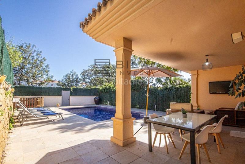 Foto ea17e63a-a863-4314-9850-712212649244. Maison jumelée avec piscine dans Riviera del Sol Mijas