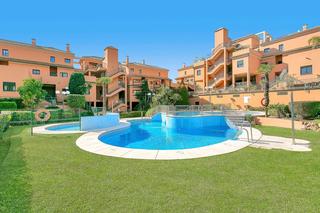 Piso  Del golf. Piso en venta en urb. mirador de santa maría golf, elviria, marb