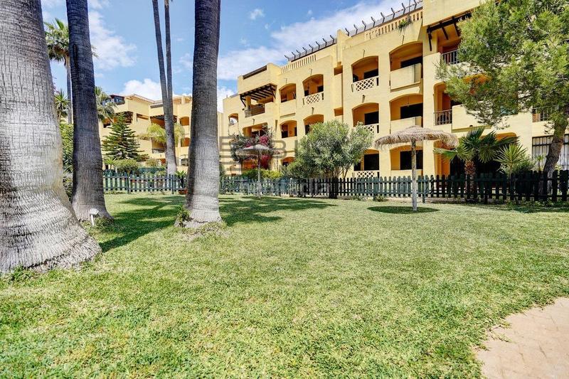 Foto ade95ae8-0be8-4721-80bb-b50d9ef0c59c. Àtic amb piscina a Riviera del Sol Mijas