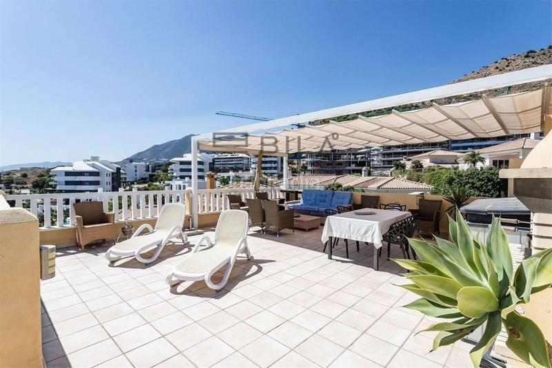 Foto ef1db4dd-1b88-46ca-a5e1-73d12e14dfe6. Ático  en venta en urb. higuerón, fuengirola en Benalmádena