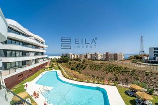 Pis  8 de marzo. Piso en venta en urb. higuerón, fuengirola