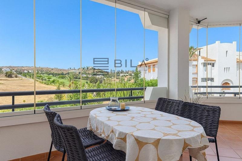 Foto b8d92fa8-03db-4946-9153-30e3b9d592a1. Pis amb aparcament piscina a Hipódromo - Cerrado del Águila Mijas