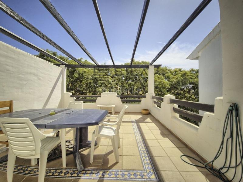 Foto c59f907a-45f4-46f1-a5f2-0f7944e34b8e. Attico con piscina in Zona Centro Comercial Torrequebrada Benalmádena