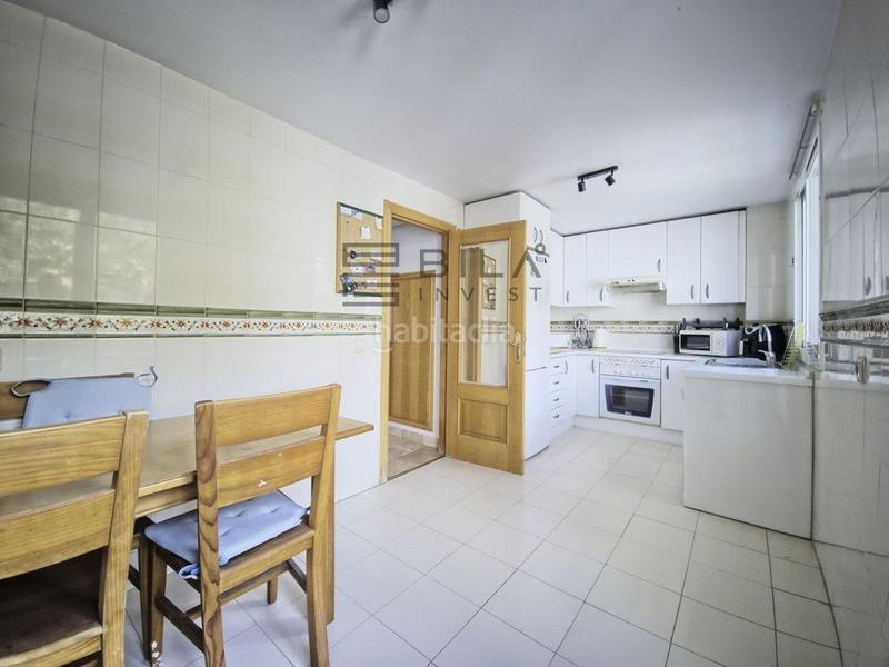 Foto ce29829e-70b6-4fab-8ac5-9c63af2c6846. Attico con piscina in Zona Centro Comercial Torrequebrada Benalmádena