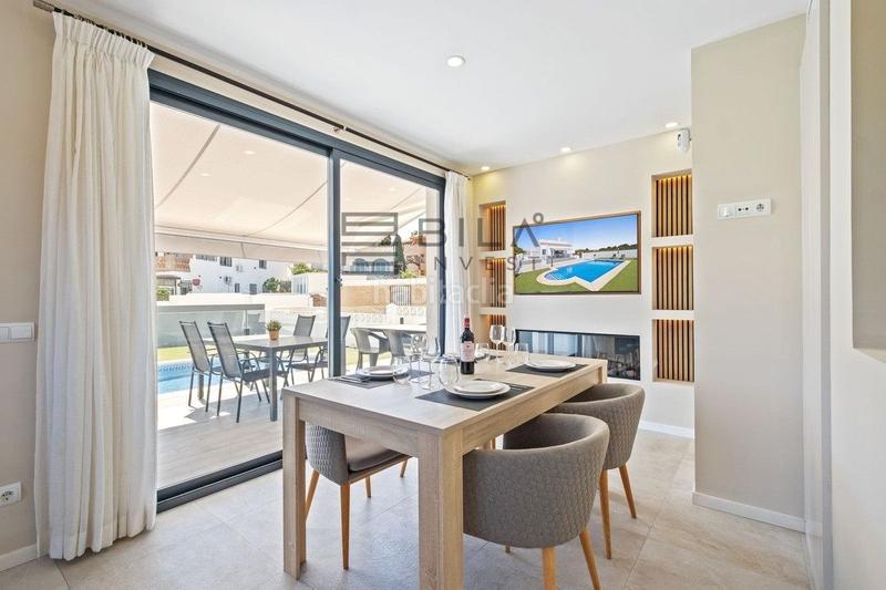 Foto 555cb821-1e70-41c6-a9a3-d46be50d1829. Chalet con parcheggio piscina in El Faro de Calaburra - Chaparral Mijas