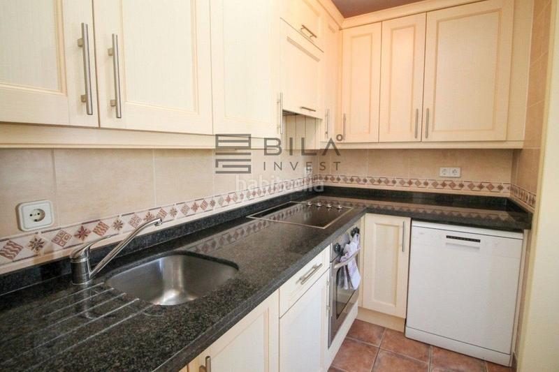 Foto 8291e531-490a-4d5e-87bf-f23540f23293. Flat with parking pool in Calahonda Mijas