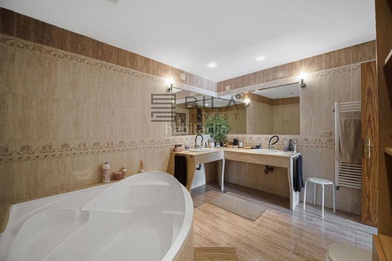 Foto e0b9e395-8109-4701-a3fc-6b745f941599. Reihenhaus mit parking pool in Montealto - Monterrey Benalmádena