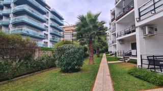 Etagenwohnung  De las encinas. Piso en venta en urb. montecarlo, benalmádena costa