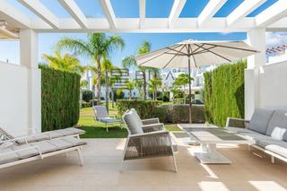 Maison jumelée  Adarves. Casa adosada en venta en urb. el romeral, calahonda, mijas costa