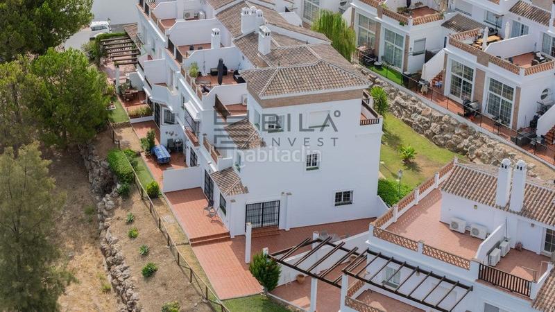 Foto ec35c446-3b29-440a-94f5-f7b9759a0783. Casa a schiera con piscina in Buenavista-Lauro Golf Alhaurín de la Torre