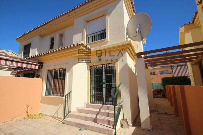 Foto 0cd535bb-e6b4-415b-869f-49b1c50dafb5. Casa a schiera in Los Pacos Fuengirola