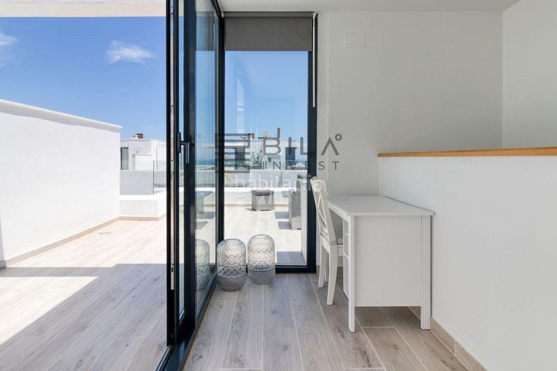 Foto 210a6d0c-2ae9-42e5-ac47-d8e29a6258ad. Maison jumelée avec parking piscine dans Castillo Sohail - Myramar Fuengirola