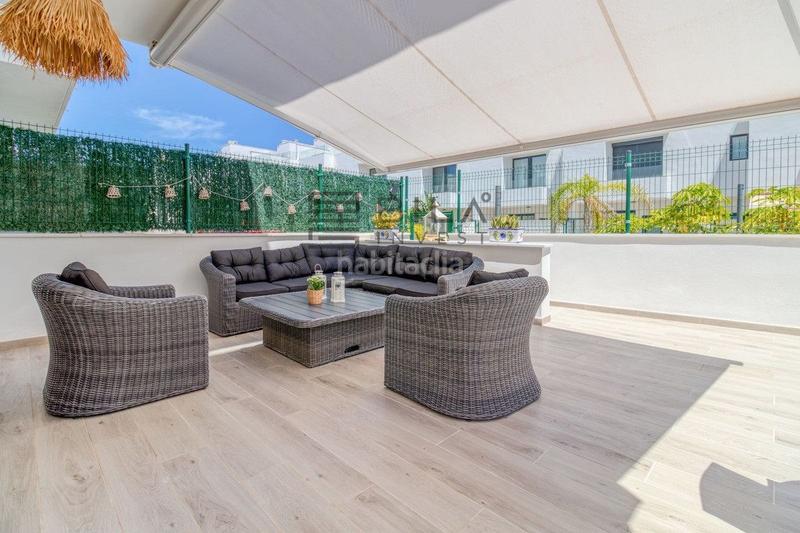 Foto 26709efe-0483-4844-8f9d-e833f0b63c92. Maison jumelée avec parking piscine dans Castillo Sohail - Myramar Fuengirola