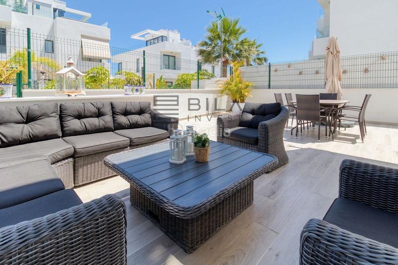 Foto 655c74b8-854d-44d3-8f10-2d85e98c76a1. Maison jumelée avec parking piscine dans Castillo Sohail - Myramar Fuengirola