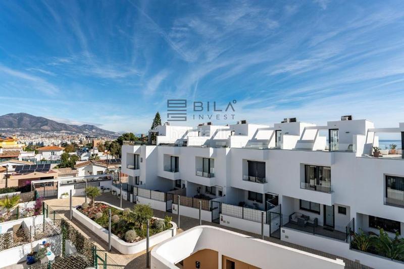 Foto b77a0d21-838f-4baa-9322-7b43666de80b. Maison jumelée avec parking piscine dans Castillo Sohail - Myramar Fuengirola