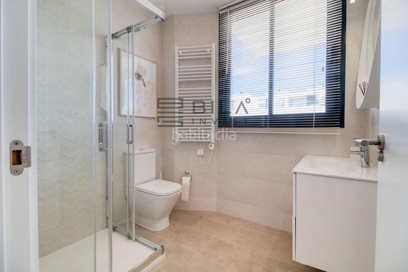 Foto dacab701-4739-4ece-a48e-2c180467df81. Maison jumelée avec parking piscine dans Castillo Sohail - Myramar Fuengirola