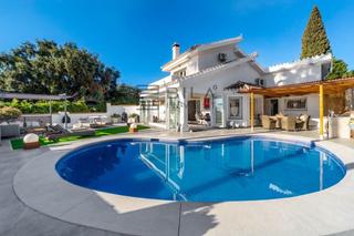 Xalet  Encinas. Villa independiente en venta en calahonda hills, mijas costa