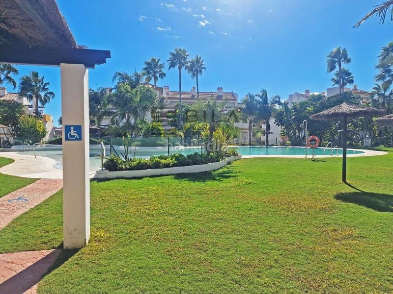 Foto c79f8cf5-b8bf-421e-81df-16bb02cbd79e. Flat with parking pool in Riviera del Sol Mijas