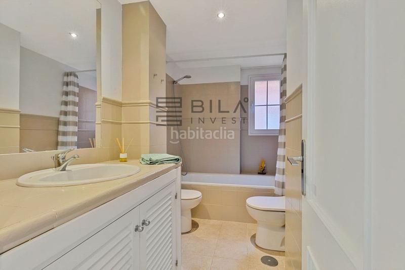 Foto cf7b48d8-453b-4e83-94cc-177f12b30d70. Àtic amb piscina a Torreblanca del Sol Fuengirola