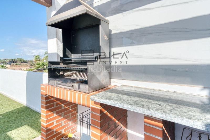 Foto 409aa855-d4f1-472b-8236-ded082441ee6. Àtic amb piscina a Zona Centro Comercial Torrequebrada Benalmádena