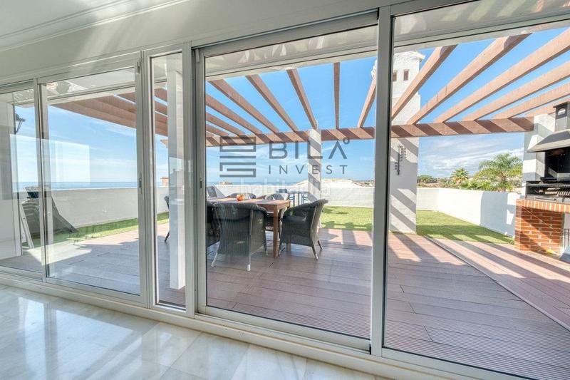 Foto f422e9fa-7043-4068-ae7e-c7afe3147095. Àtic amb piscina a Zona Centro Comercial Torrequebrada Benalmádena