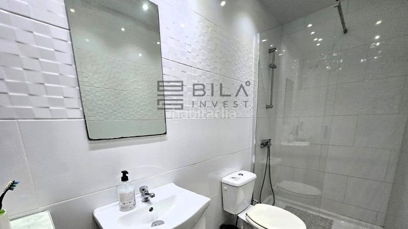 Foto 9dfd0b84-e1e8-4561-adc1-d1bf07f397bd. Piso  en venta en 1 linea de playa en urb. mohana, el faro, costa en Mijas