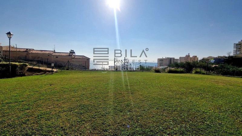 Foto f5e413ba-6f8f-4994-8c1e-40cf65a9b888. Pis amb aparcament piscina a Las Gaviotas - Carvajal Fuengirola