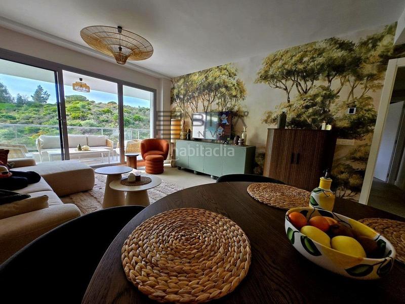 Foto c6541533-33a3-47b3-a3de-c00129215588. Pis amb aparcament piscina a El Faro de Calaburra - Chaparral Mijas