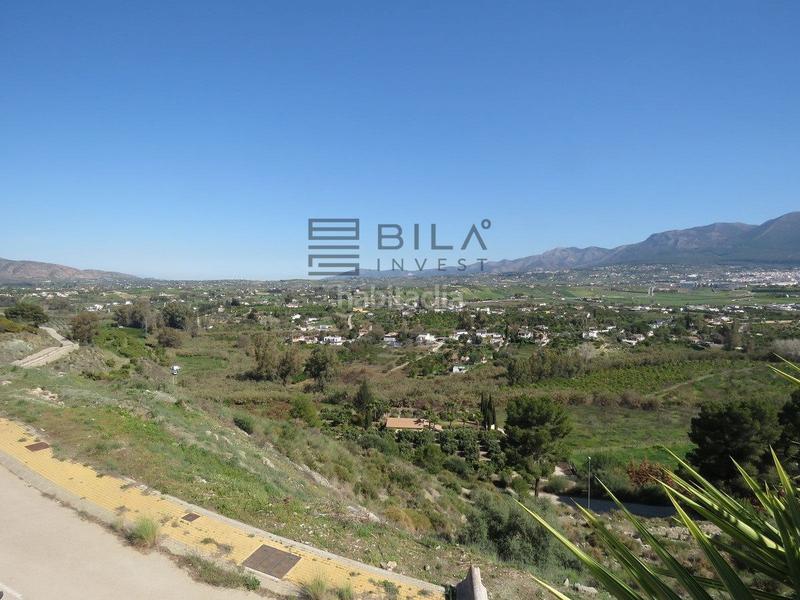 Foto f27fa637-bf45-4cab-a582-93d3c46439c3. Chalet in Centro Alhaurín el Grande