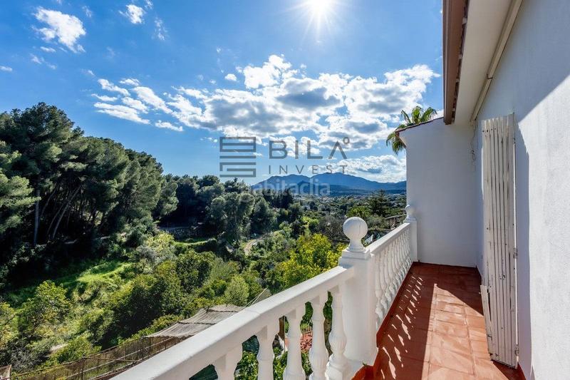 Foto 0a5ba3db-3e9d-4d03-b88f-7c4a879a00e4. Chalet with parking pool in Centro Alhaurín el Grande