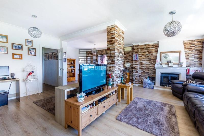 Foto d0262329-4ef3-4f80-acbb-1840dd091a68. Chalet with parking pool in Centro Alhaurín el Grande