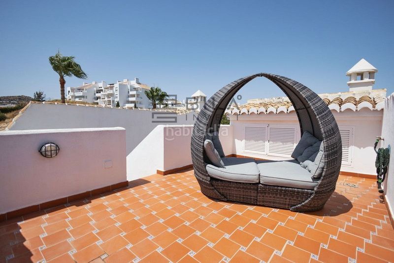 Foto ec68ff0b-9b2a-4181-8344-87c17782730c. Casa adossada amb aparcament piscina a Riviera del Sol Mijas