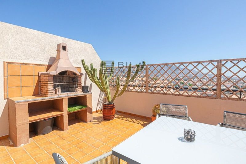 Foto c474231d-ce4b-4aba-9402-715cd04832d1. Àtic amb piscina a Los Ríos Mijas